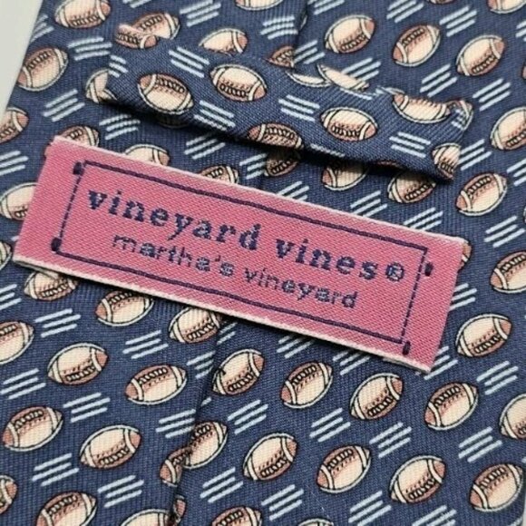 Vineyard Vines Martha's Vineyard FOOTBALLS All Over Print Men's Blue Silk Tie - Picture 5 of 7